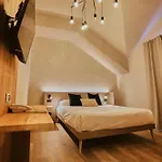 Hotel Meuble Vecchio Scarpone 3*