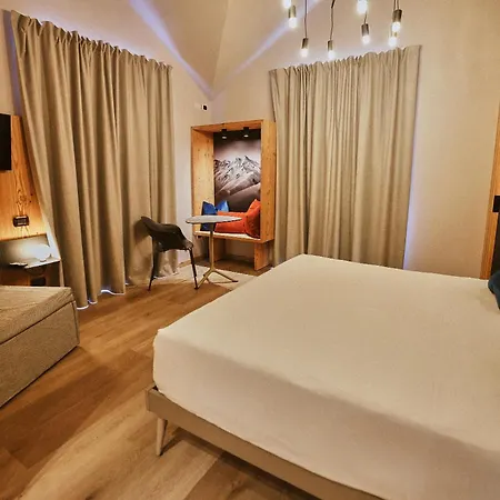 Hotel Meuble Vecchio Scarpone 3*