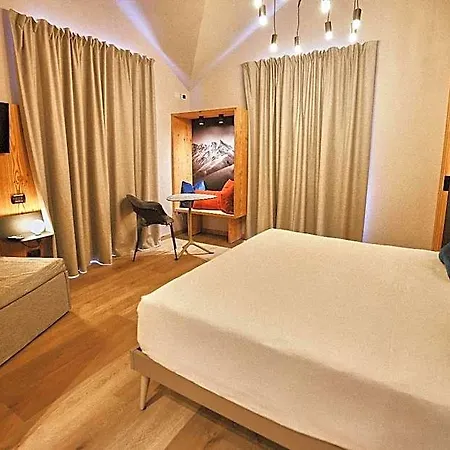Meuble Vecchio Scarpone 3*