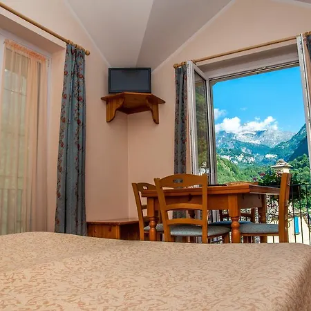 Hotel Meuble Vecchio Scarpone 3*