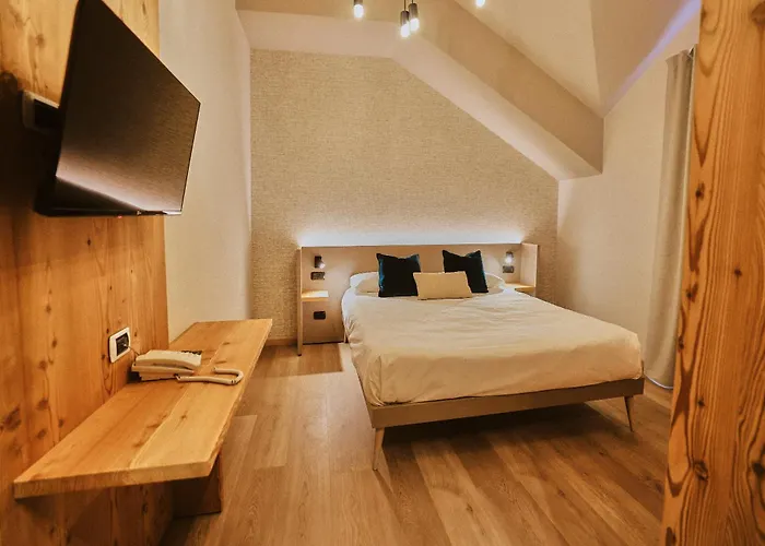 Meuble Vecchio Scarpone 3*