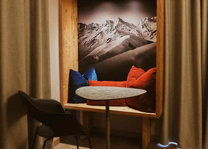 Otel Meuble Vecchio Scarpone Baceno