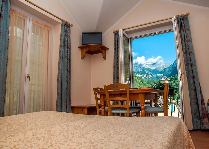 Otel Meuble Vecchio Scarpone 3*